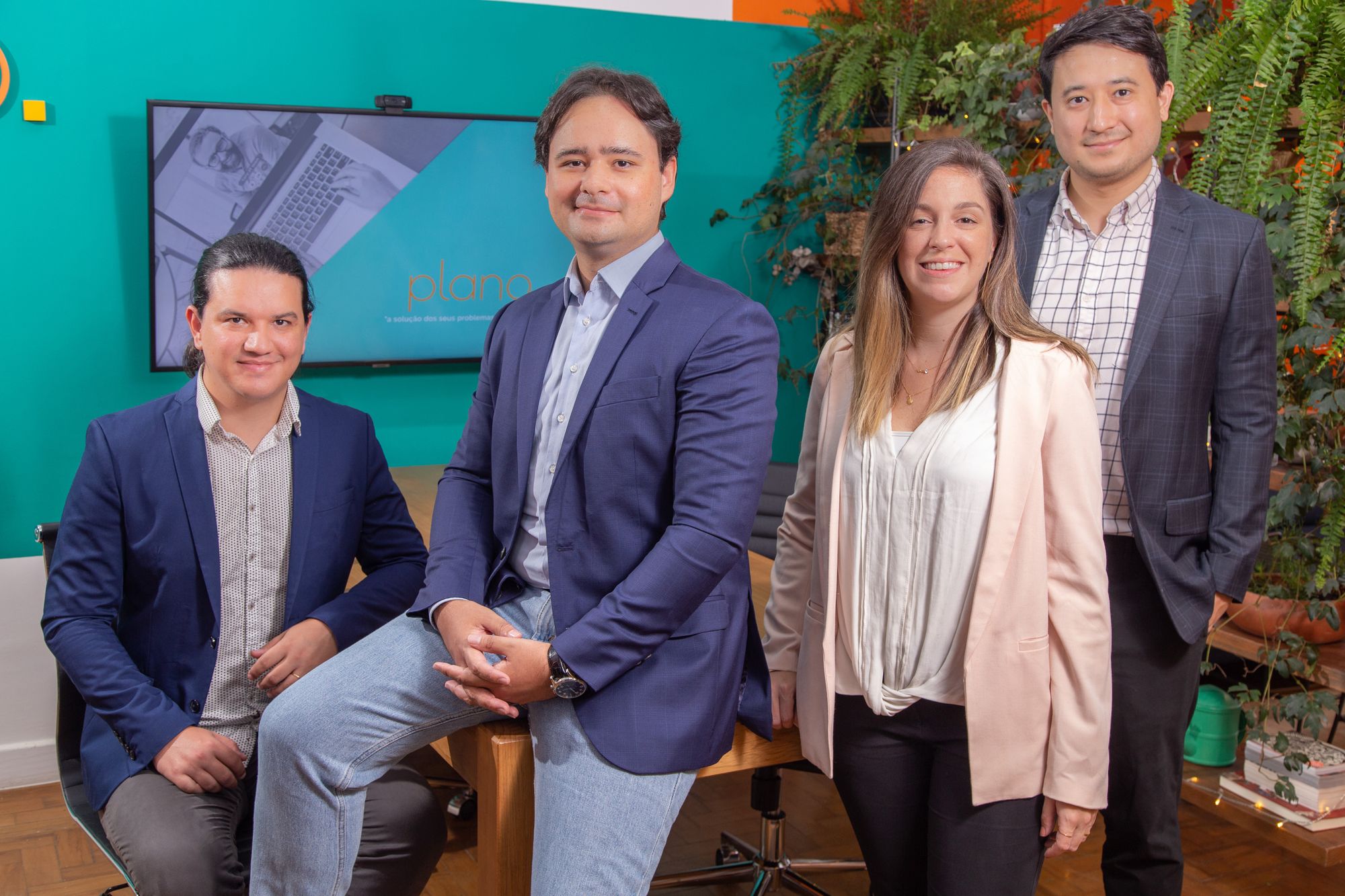 Plano oferece soluções de gestão financeira para pessoas e empresas que querem melhorar sua relação com o dinheiro