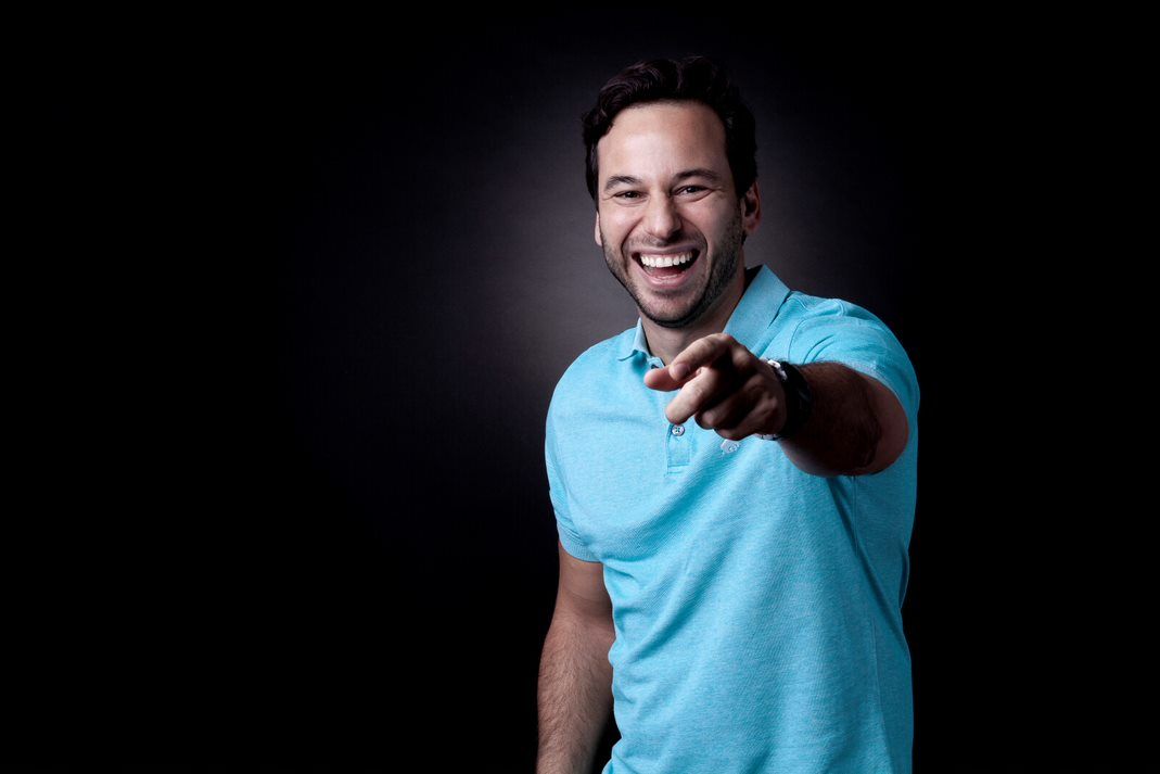 Escola brasileira dedicada à formação de mentores em 50 países fecha parcerias para formar mais de 300 profissionais de forma gratuita