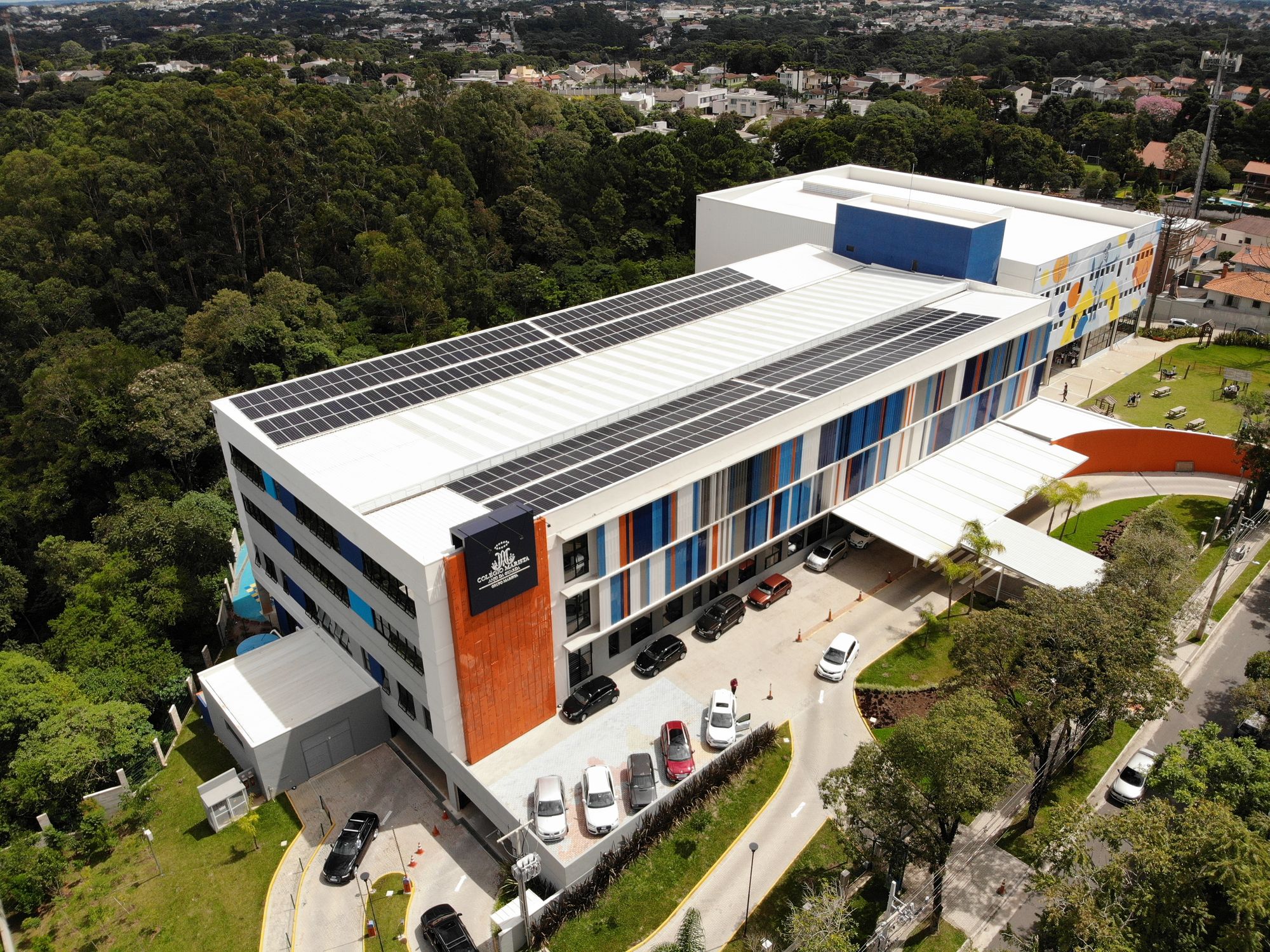Empresas investem em projetos de geração de energia renovável
