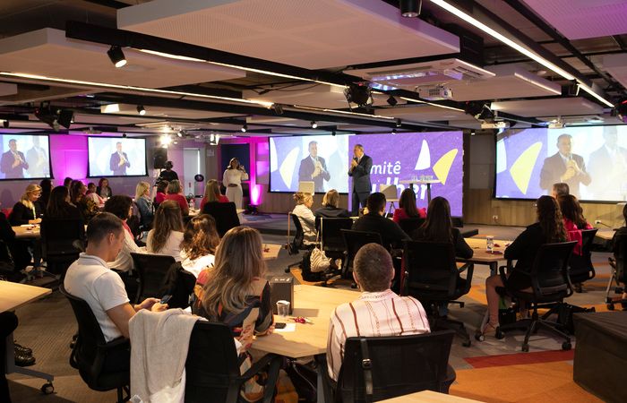 Sicredi realiza Summits Mulher e Jovem com jornada de reconexão para transformações na sociedade e no cooperativismo de crédito