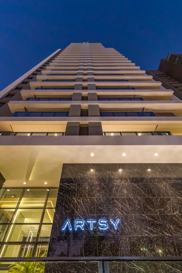Novo empreendimento residencial transforma skyline da Visconde de Guarapuava