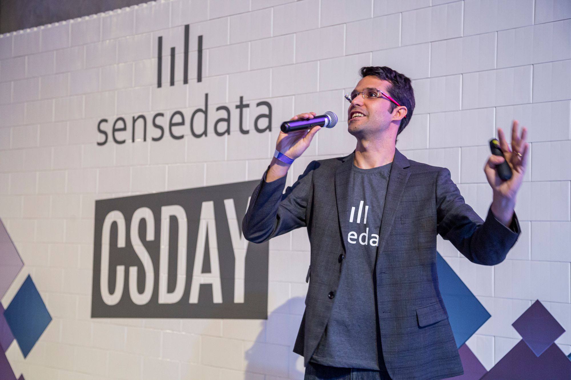 5 tendências de CS e CX para colocar o cliente no centro do negócio em 2023