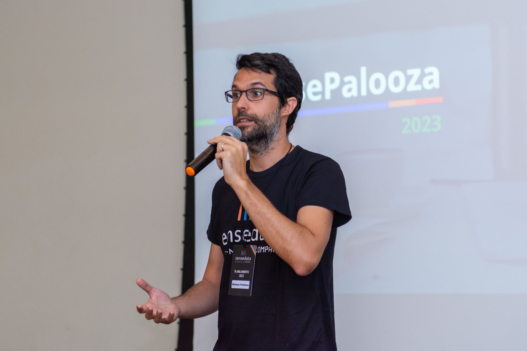 SenseData lança conteúdo exclusivo para setores além do SaaS que devem aplicar o Sucesso do Cliente